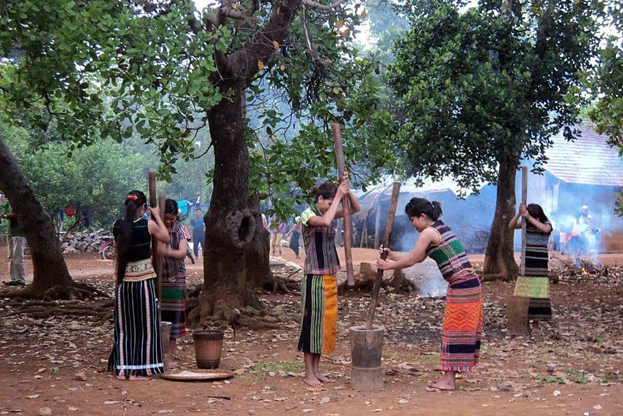 Khám Phá Sóc Bom Bo, Bình Phước: Kinh Nghiệm Du Lịch, Văn Hóa và Ẩm Thực của Đồng Bào S'tiêng