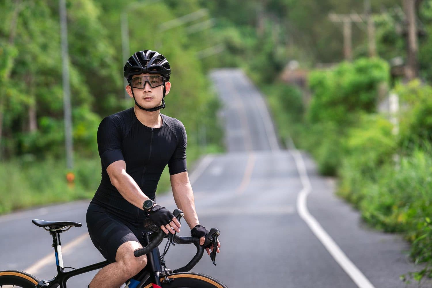 Long Cycling Tips: Essential Strategies for Endurance &amp; Comfort