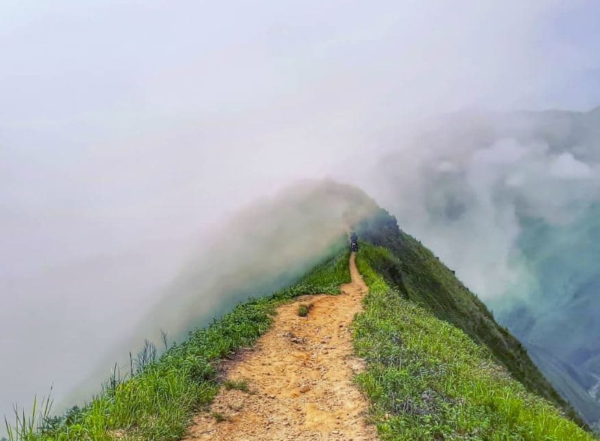 Sống Khủng Long Săn Mây Tà Xùa