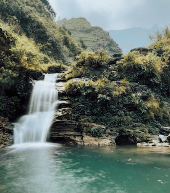 Du Gia Waterfall 2 (Thác Du Già 2)