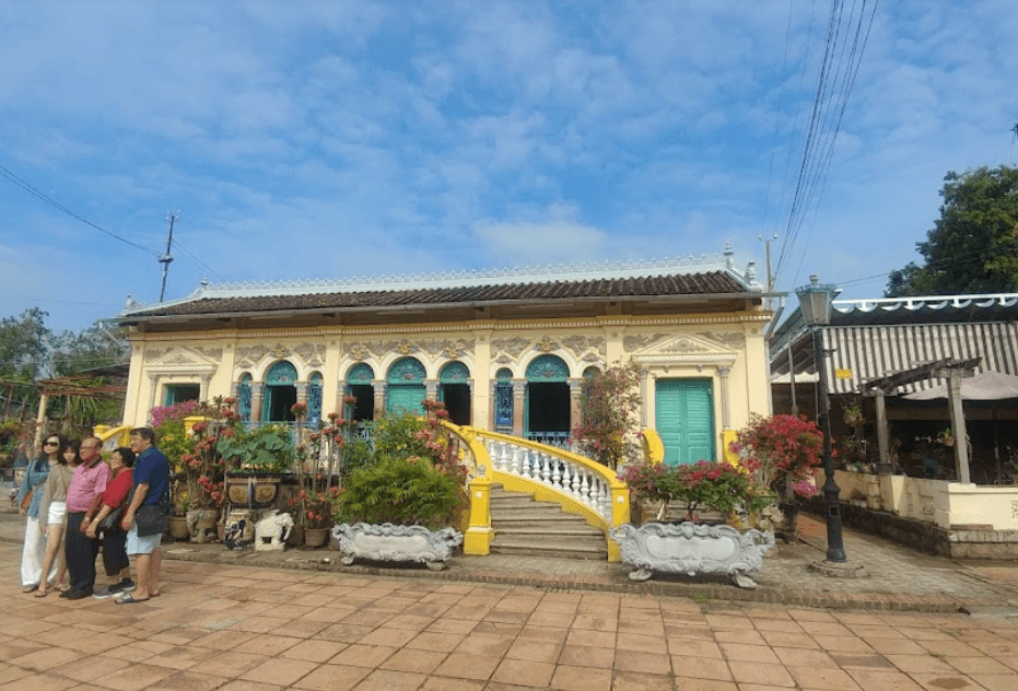 Vườn du lịch Quốc Thịnh