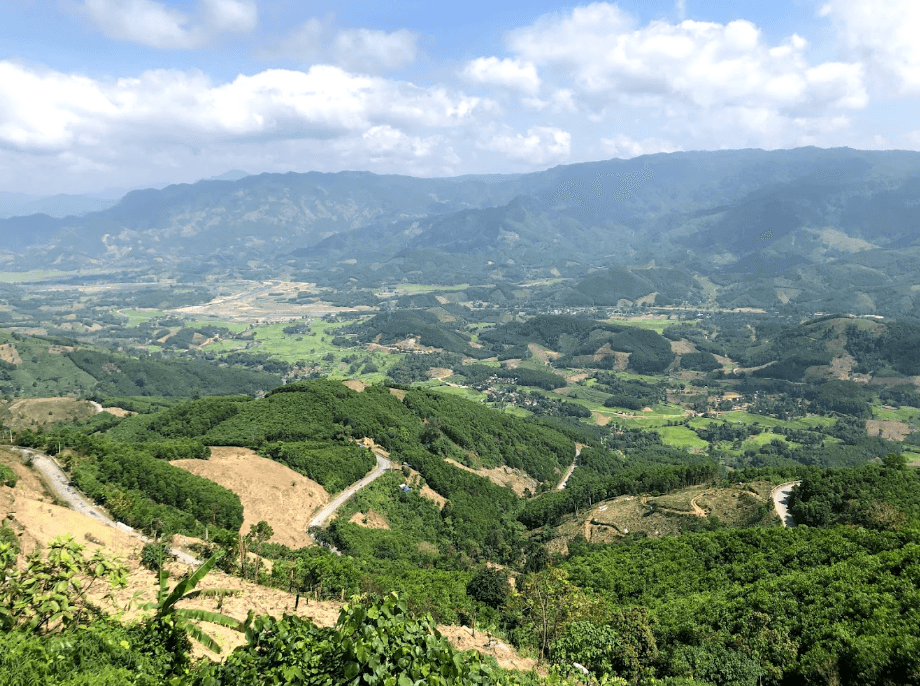 Đỉnh Đèo Vi Ô Lak - Kon Plông - Kon Tum