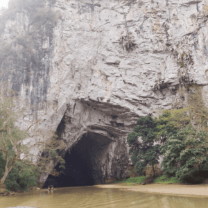 Động Puông - Ba Bể - Bắc Kạn