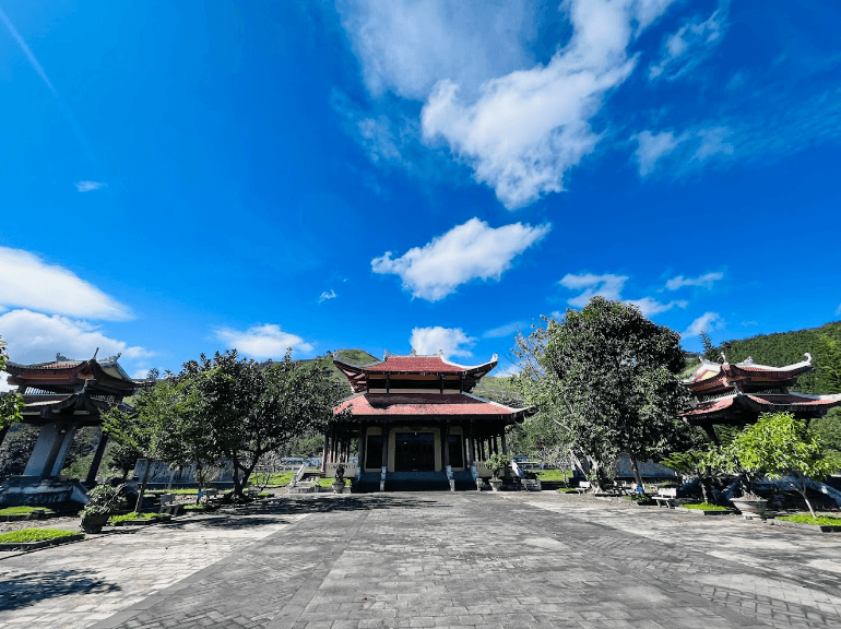 Di tích lịch sử Điểm cao 995 - Sa Thầy - Kon Tum