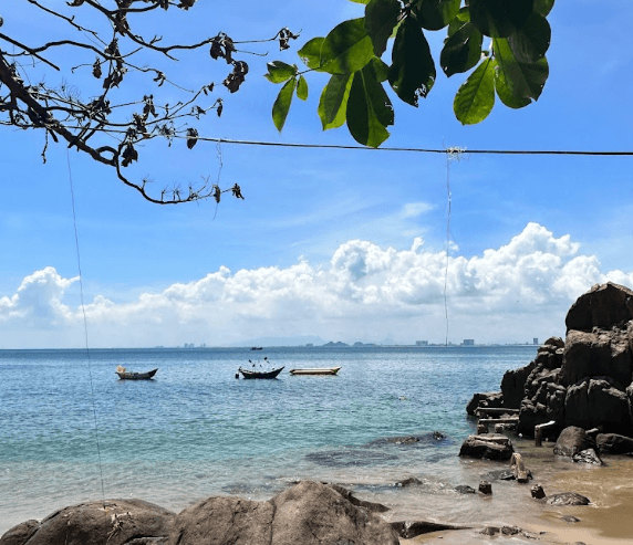 Bãi biển Nam Ô