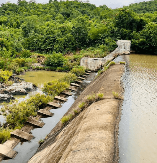 Bờ tràn Cho Mo - Ninh Sơn - Ninh Thuận