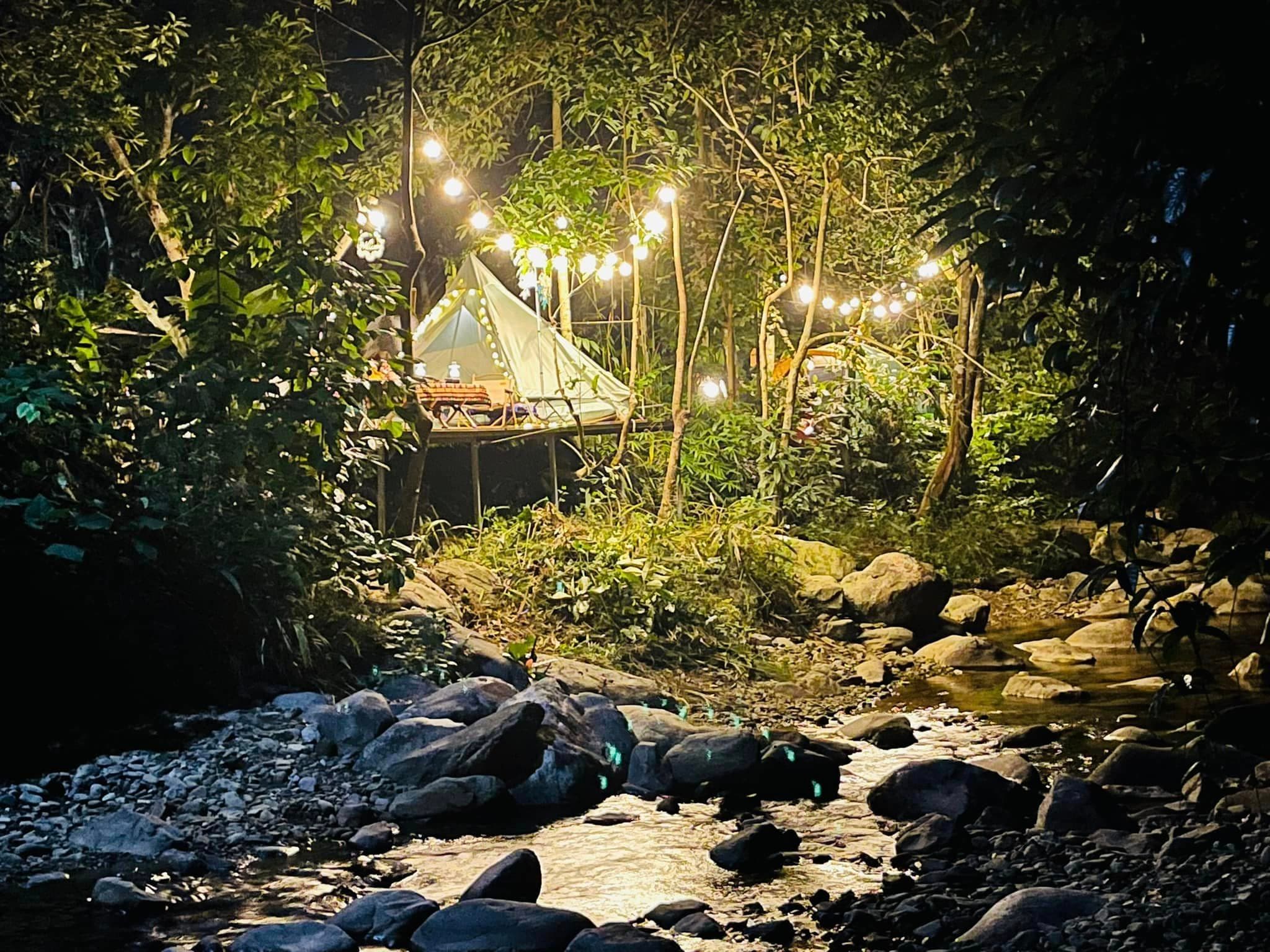 MoJen's Camp & Retreat