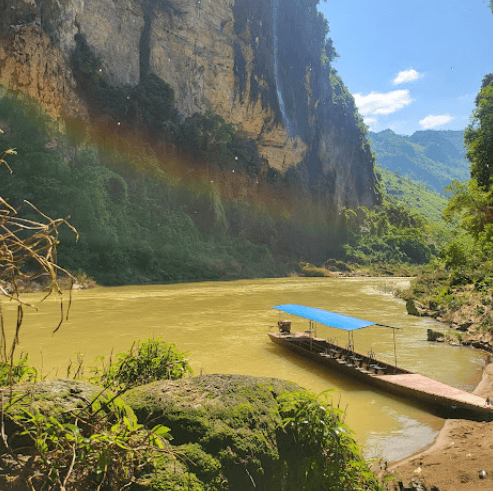 Hang Tiên Bảo Nhai