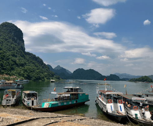 Khu du lịch hồ Hòa Bình - Cao Phong - Hòa Bình