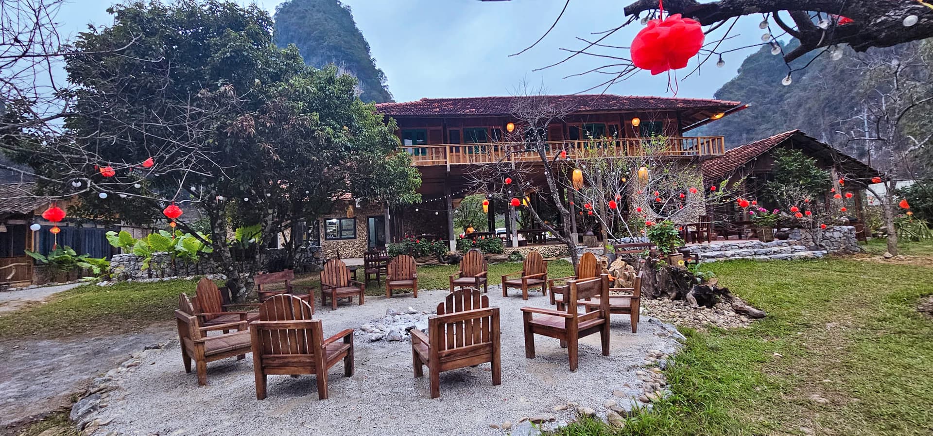 Phong Sơn Retreat