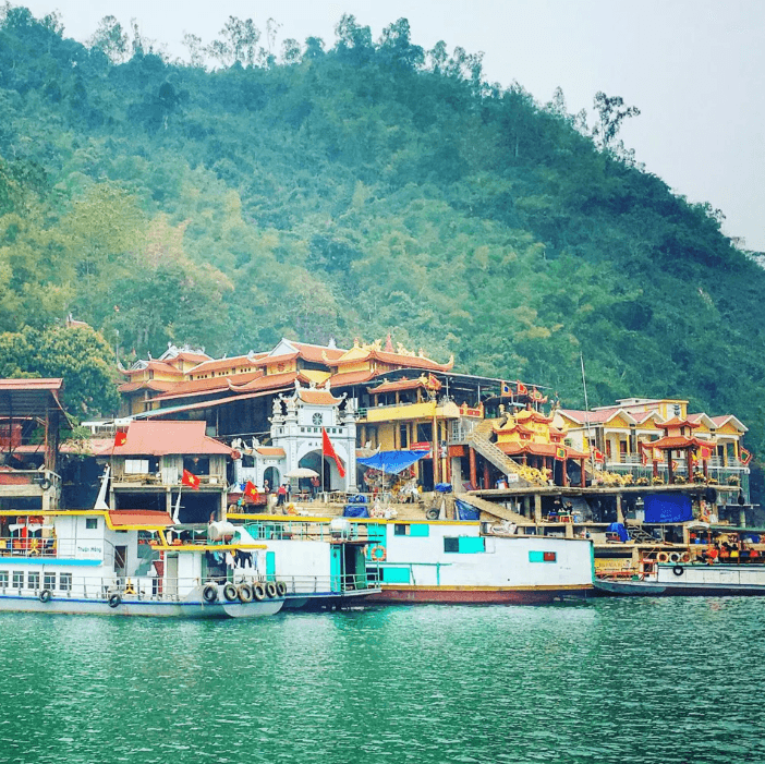 Đền Chúa Thác Bờ - Cao Phong - Hòa Bình