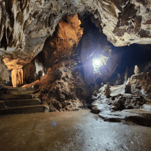 Động Thiên Cung Suối Giàng