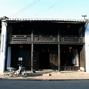 Nhà cổ Phùng Hưng