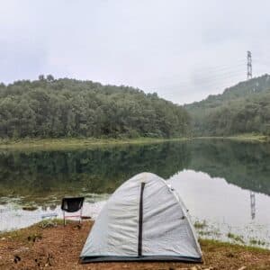 Cắm Trại Hồ Lưỡi Rìu