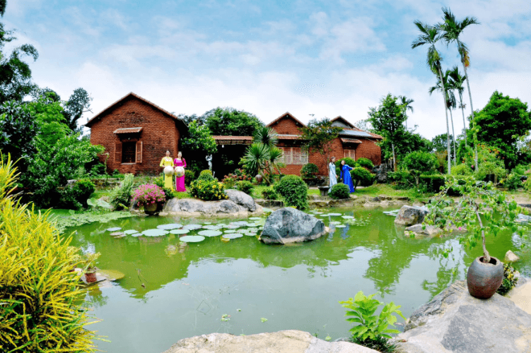 Làng Du Lịch Sinh Thái Cà Ban