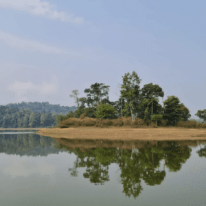 Khu nghỉ dưỡng hồ pá khoang