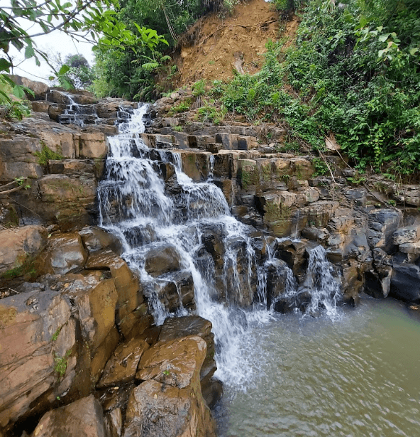 Thác nước nhỏ - Kon Plông - Kon Tum