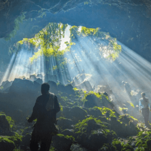 Quần thể hang động núi lửa Chư Blúk
