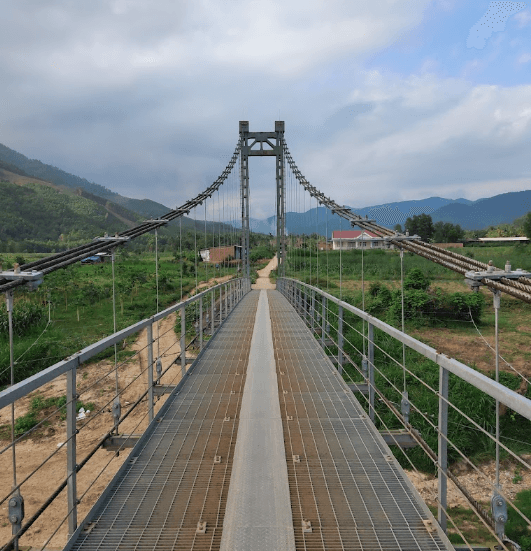 Cầu treo Phú Văn