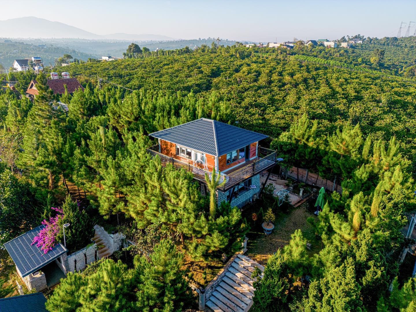 Hilltop Valley - Bungalow Di Linh