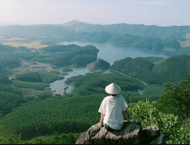 Đỉnh Hòn Vượn