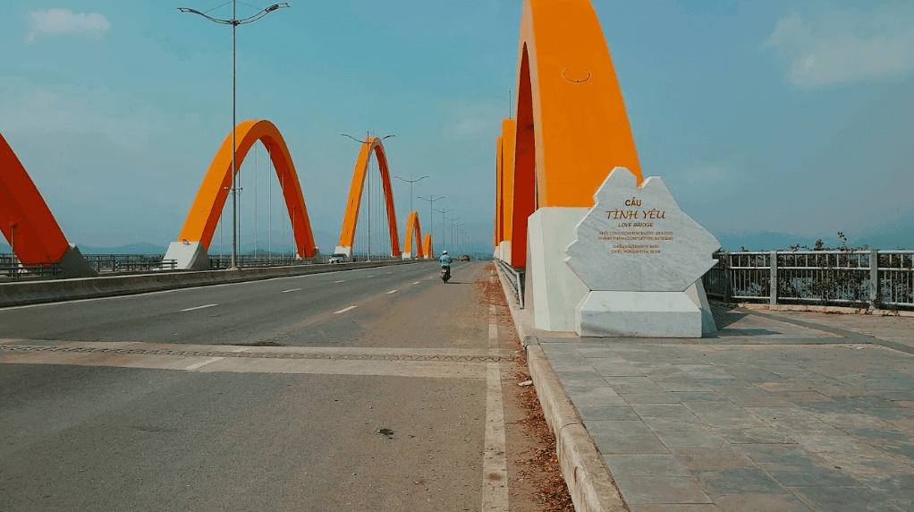 Cầu Tình Yêu