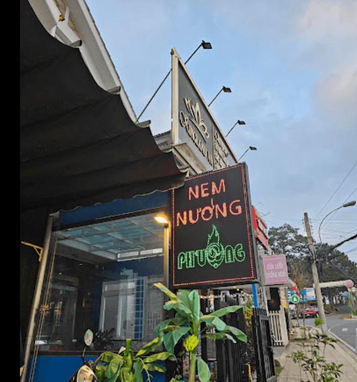Nem nướng Phượng