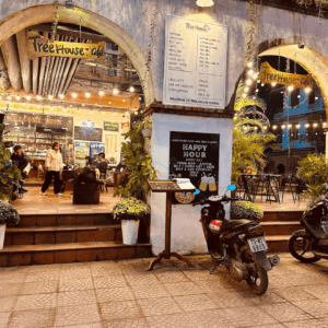 Tree House Cafe & Restaurant