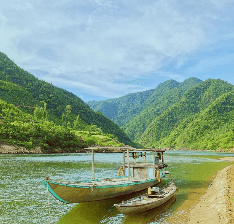 Hòn Kẽm Đá Dừng