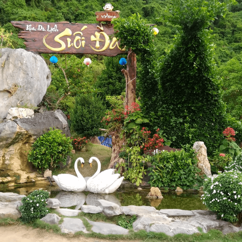Khu Vui Chơi giải trí Suối Đá