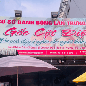 Bánh Bông Lan Trứng Muối Gốc Cột Điện