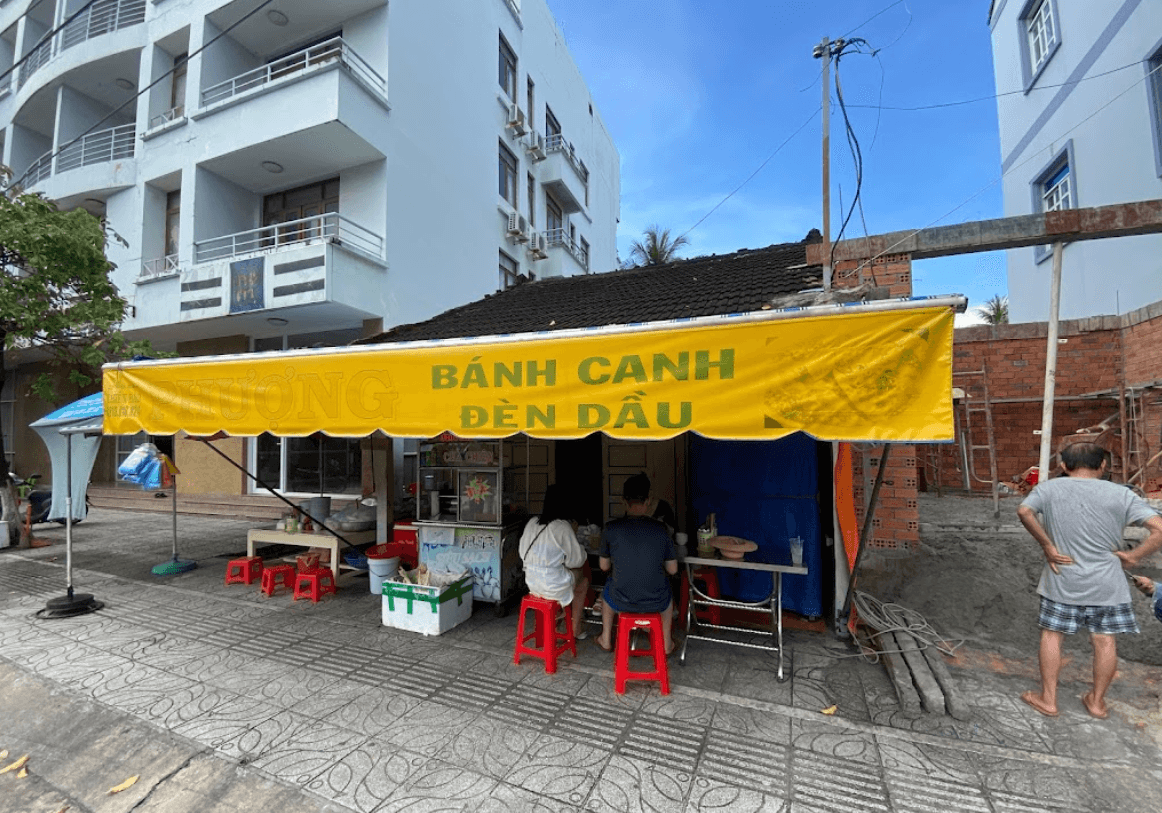 Bánh Canh Đèn Dầu