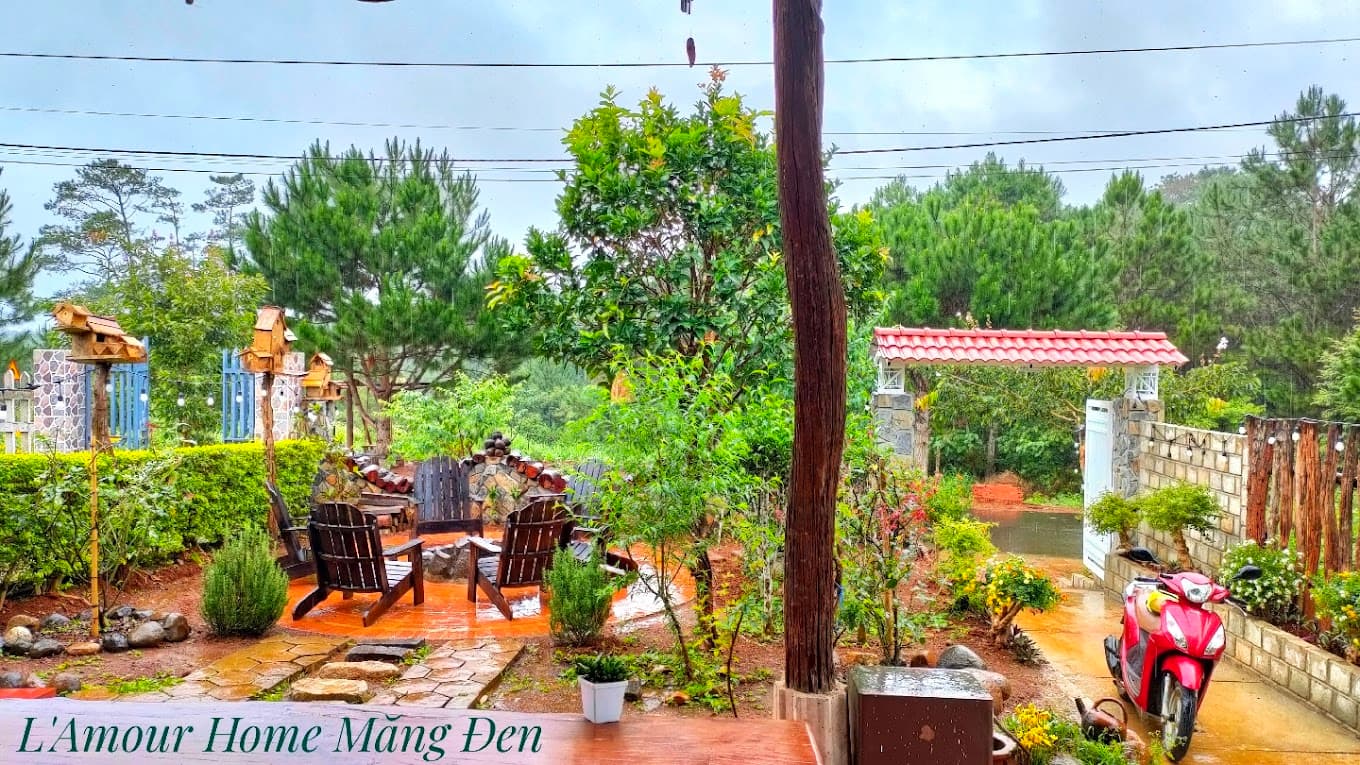 L’Amour Home - Măng Đen
