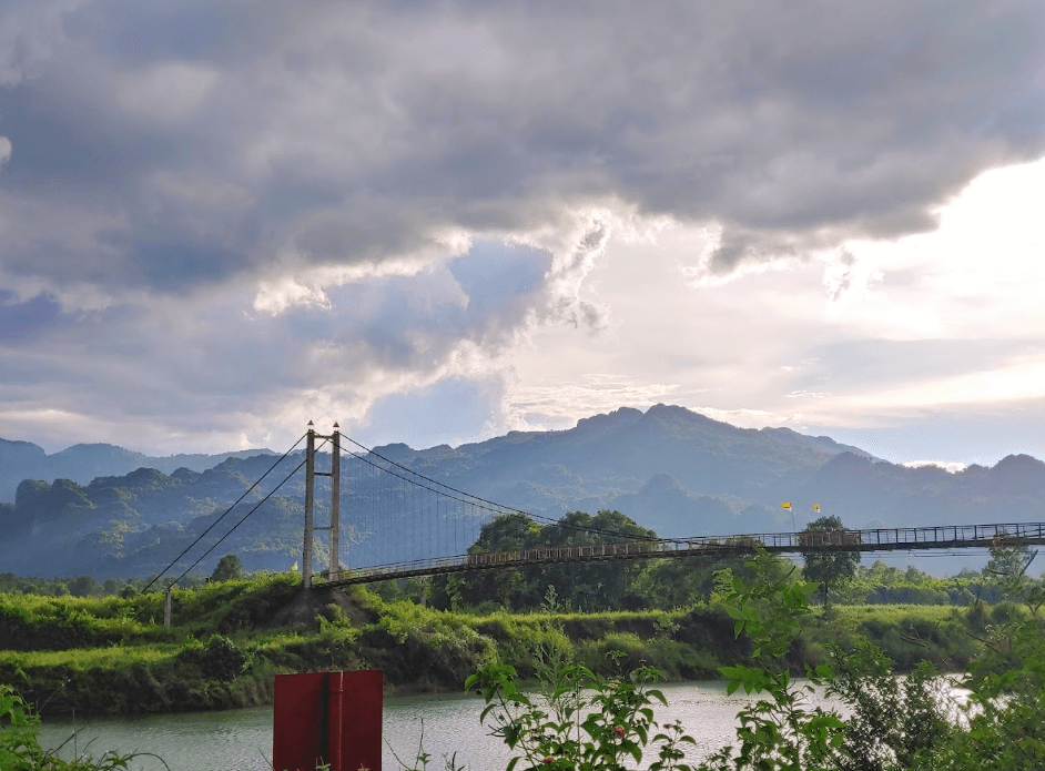 Cầu treo Trằm Mé