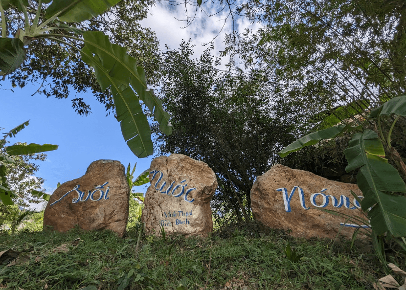 Suối Nước Nóng Vĩnh Thạnh