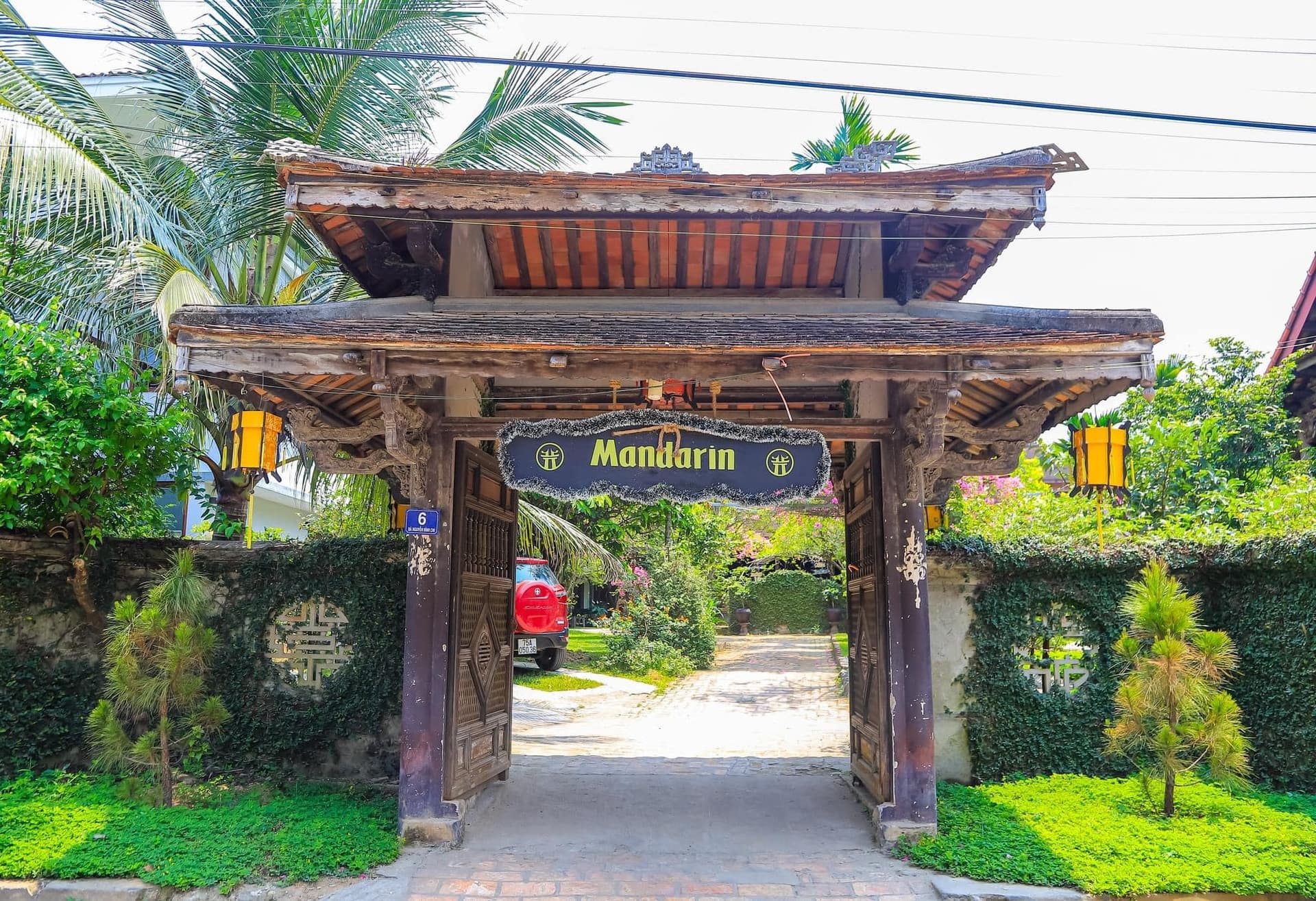 Mandarin Villas & Homestay