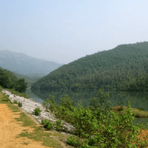 Hồ Đá Trắng - Đông Triều - Quảng Ninh