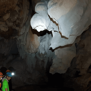 Hang Bí mật