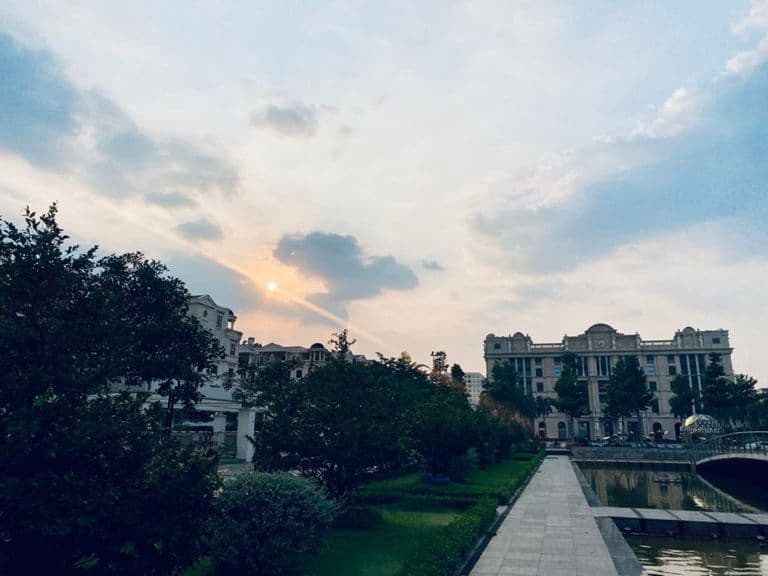Quảng trường Nhạc nước Hoà Bình