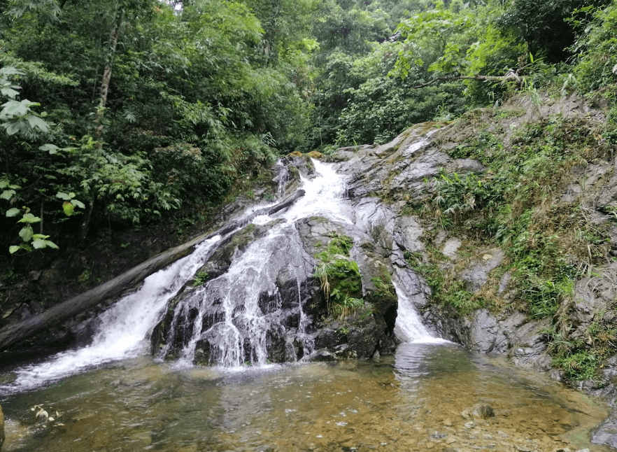 Thác Bạch Vân