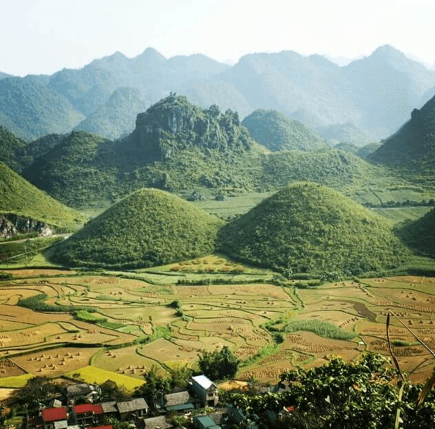 Núi đôi Quản Bạ - Quản Bạ - Hà Giang