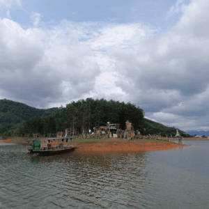 Đập hồ Cấm Sơn - Chi Lăng - Lạng Sơn