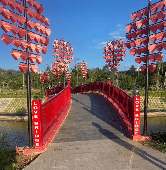 Công Viên Cầu Tình Yêu 577