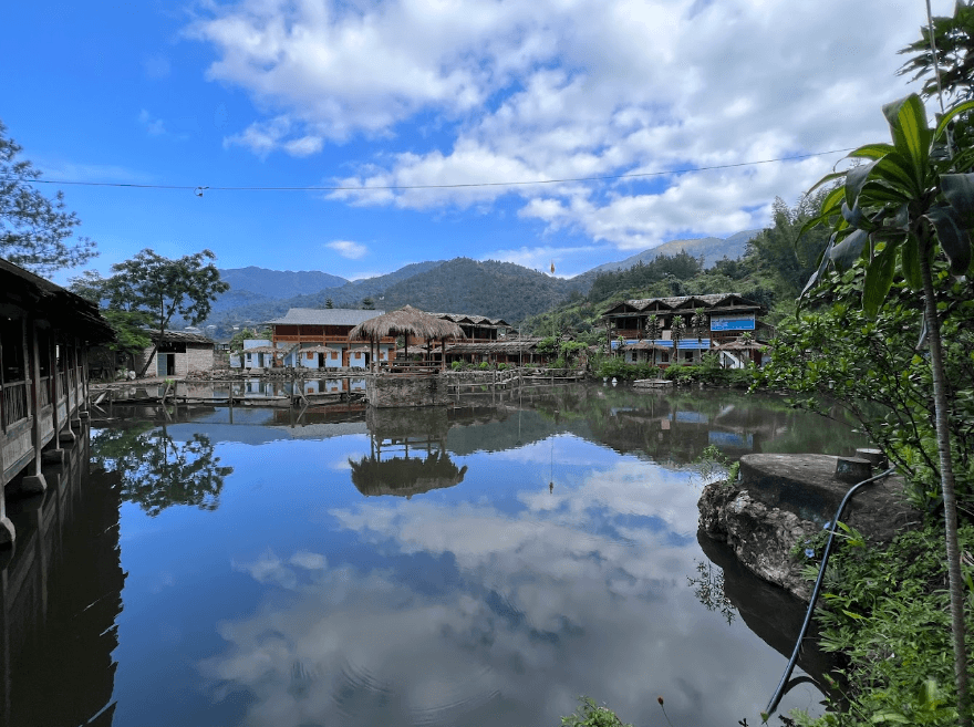 Suối Khoáng Nóng Ngọc Chiến