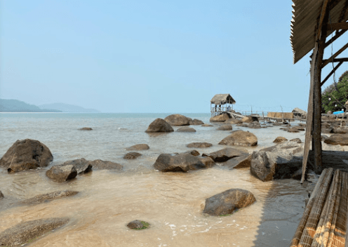 Lộc Bình Beach Camp