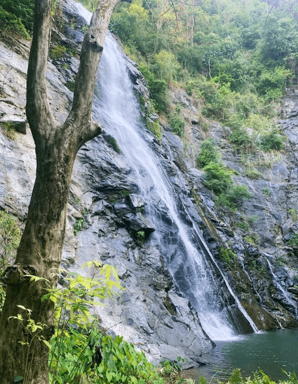 Trekking Thác Đổ