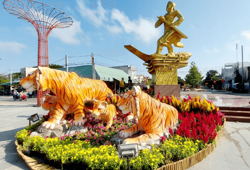 Tượng đài Trần Văn Thành - Châu Phú - An Giang