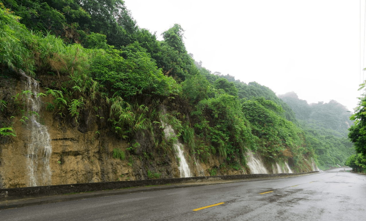 Con đường thác đổ - Quang Trung - Hà Giang