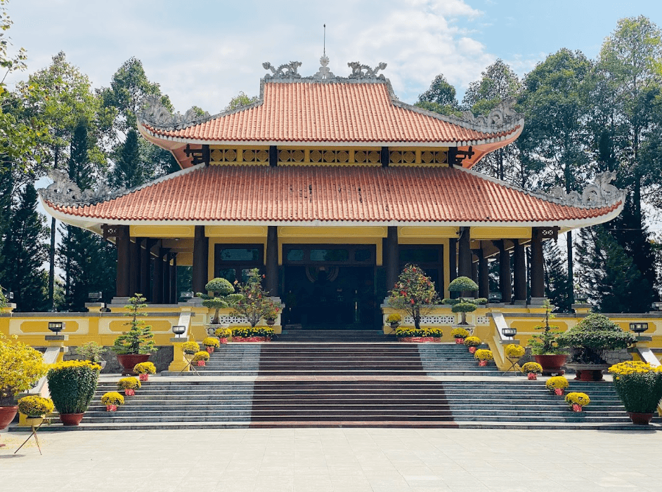 Khu lưu niệm Chủ tịch Tôn Đức Thắng