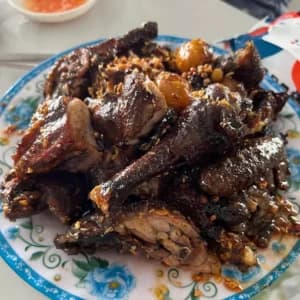 Gà ác nướng Hai Anh Em